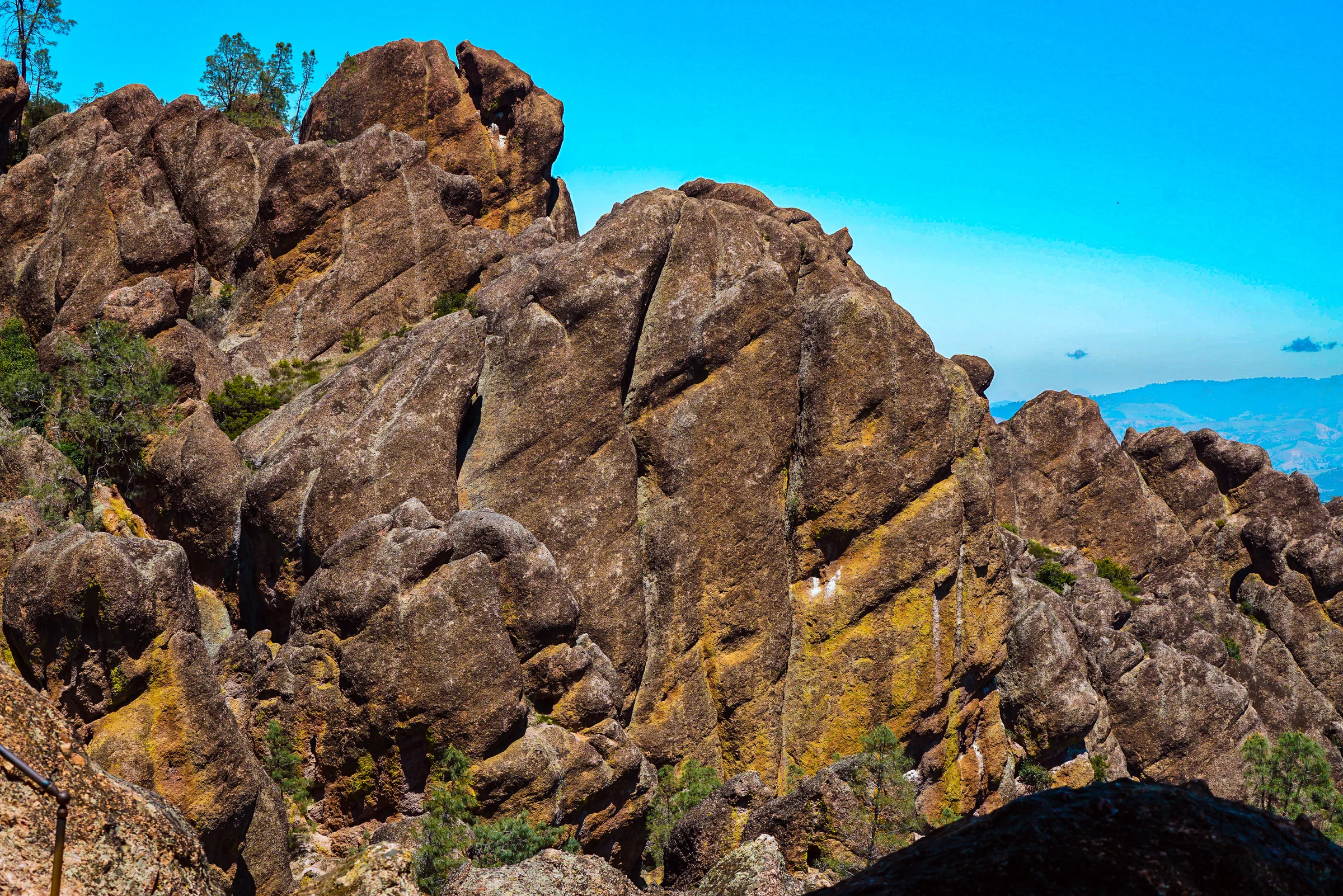 Lava Rocks, Pinnacles
